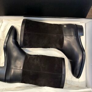 CHANEL Black Leather and Suede Boots